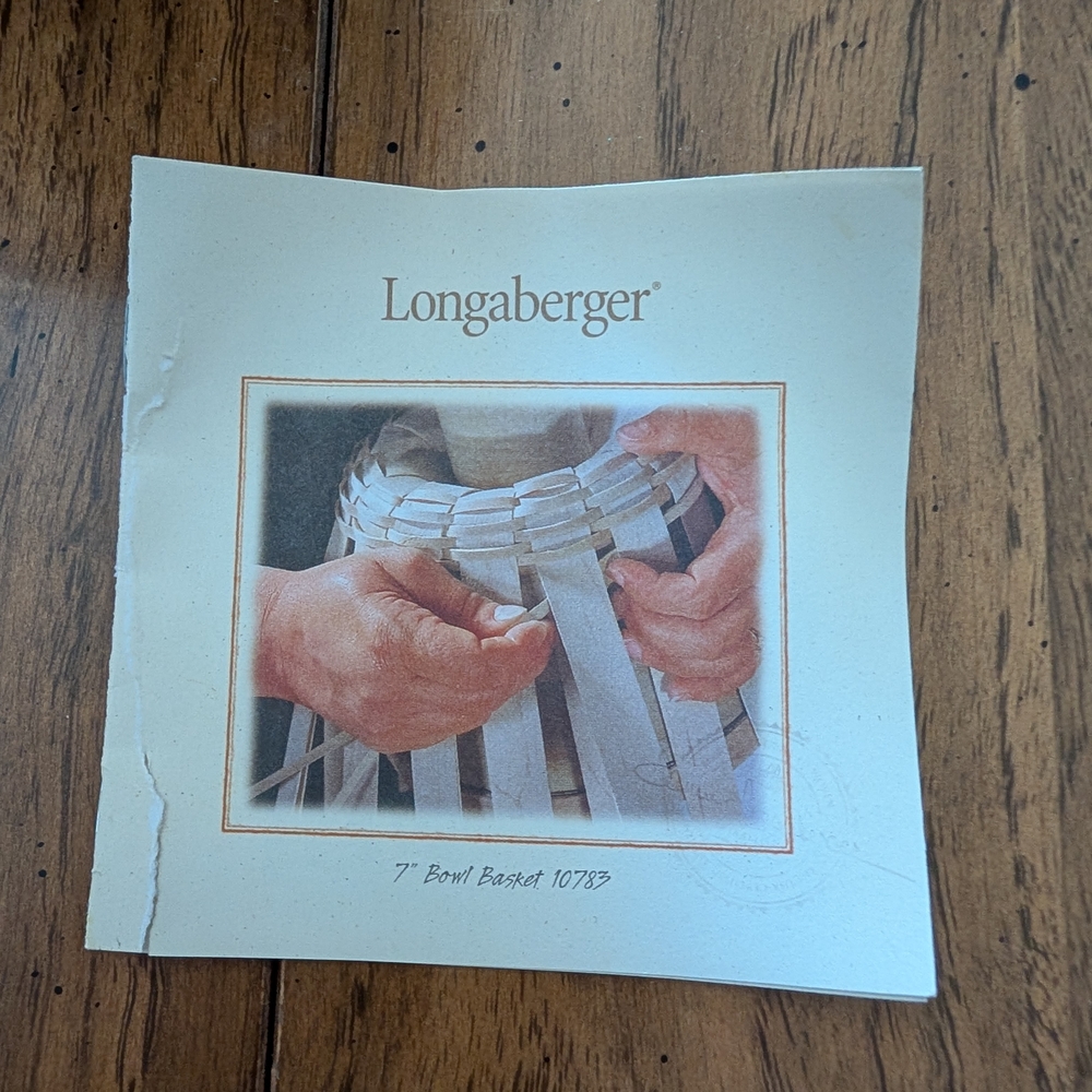 MAKE AN OFFER, Please! Longaberger 7" Bowl Basket Set with Lid - Picture 7 of 8
